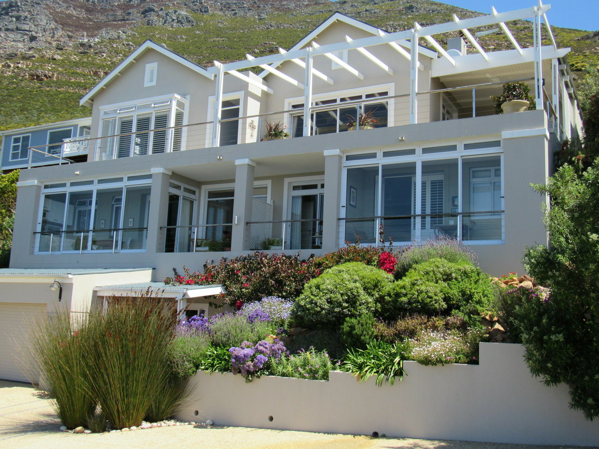 Port Of Call Simon's Town Exterior photo