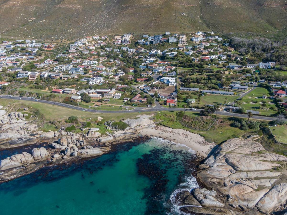 Port Of Call Simon's Town Exterior photo